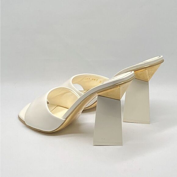 Valentino Garavani One Stud Hyper Slide Sandals In Patent Leather size 38.5 - Picture 11 of 15